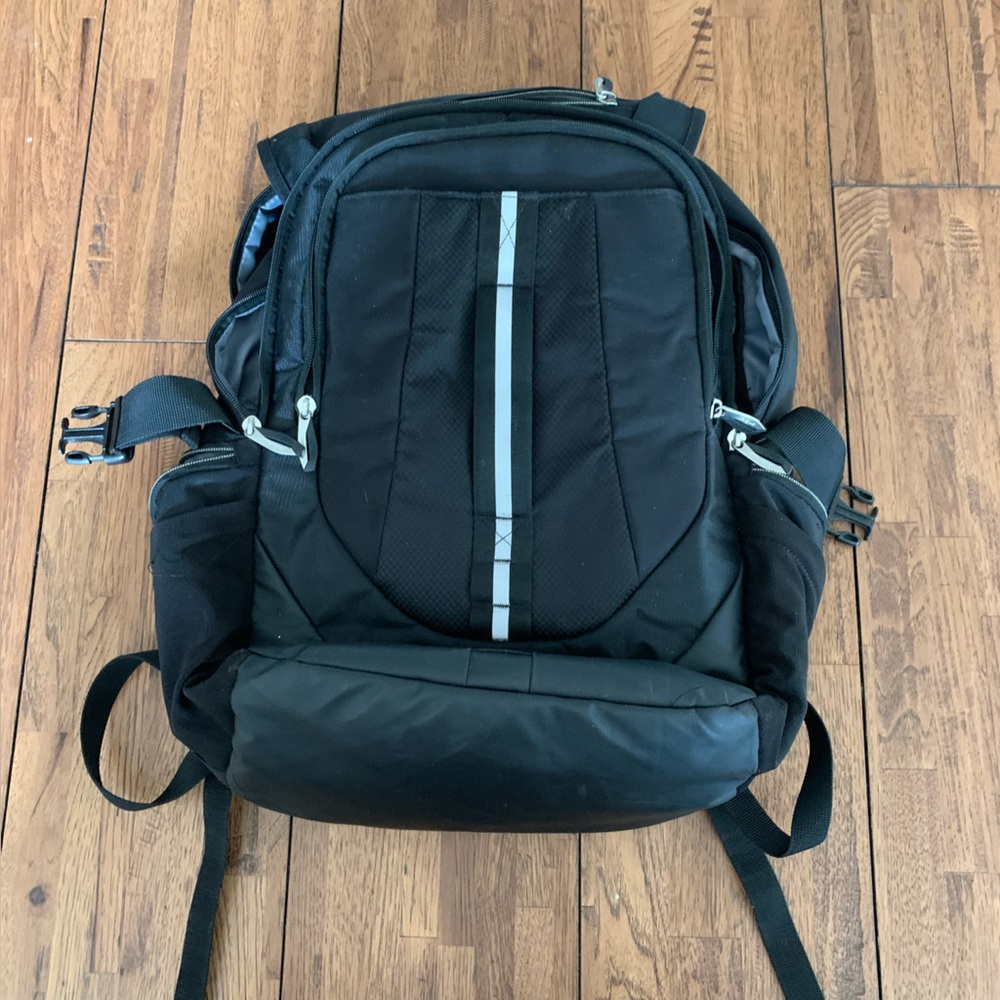 TARGUS | Voyager ll 17.3” Laptop Backpack